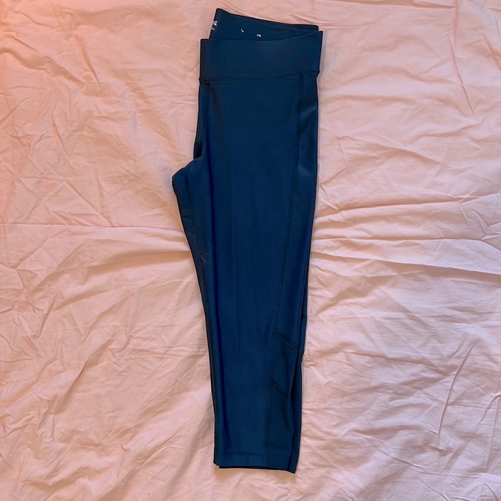 Spalding capri leggings